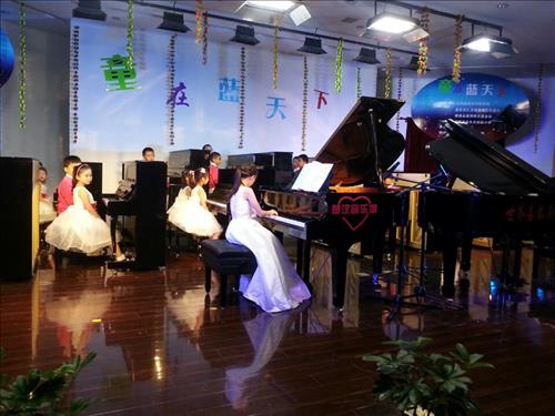 2014年“童在蓝天下”主题音乐会